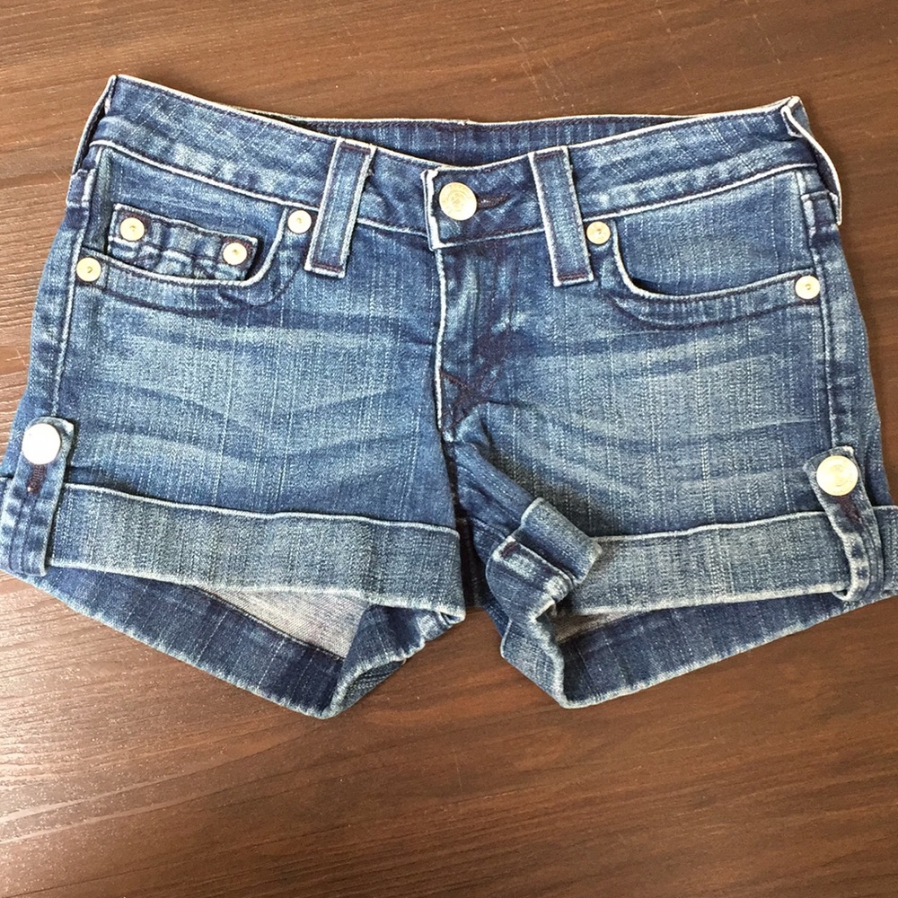 Like new True Religion jean shorts